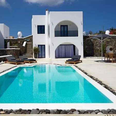 Hideaway Fira (Santorini)
